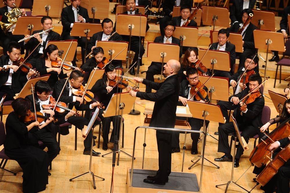 钢琴曲模拟器苹果版:余隆郎朗迪图瓦……2023上海新年音乐会线上向世界发出问候-第3张图片-太平洋在线下载