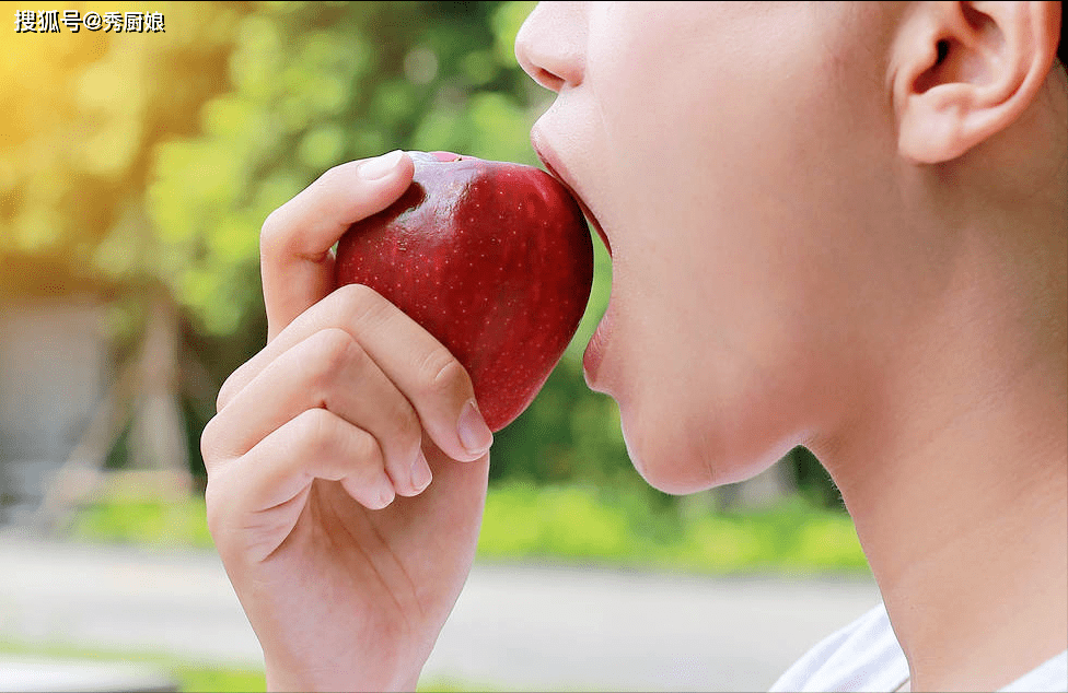 爱转精灵苹果版:爱吃苹果的注意了，这3个时段尽量别吃，对身体不好，好多人不懂